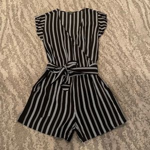 Loft short romper with pockets